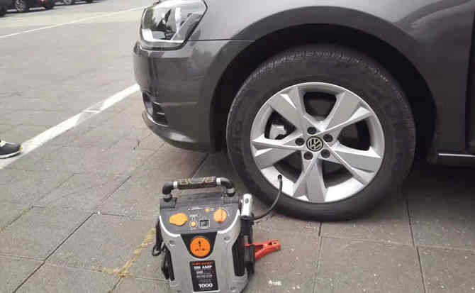 绥滨汽车搭电案例